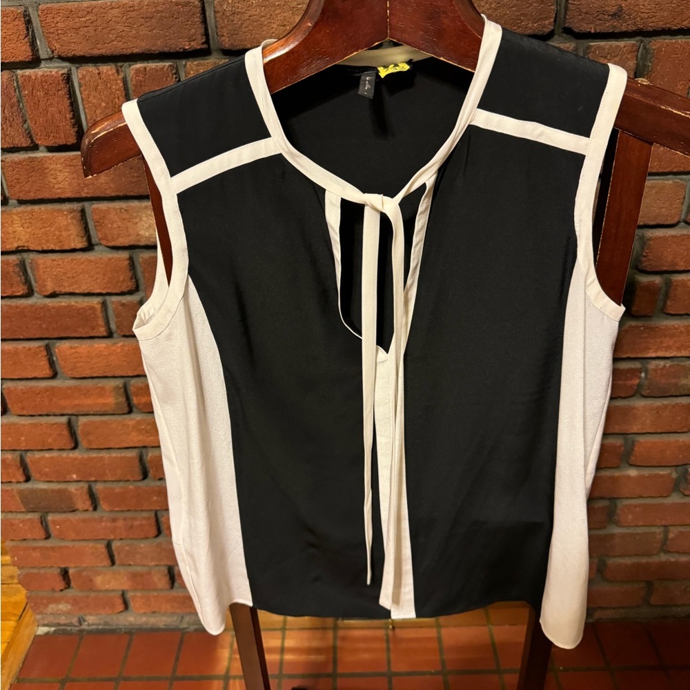 BCBG silky blouse size S ,dry cleaned